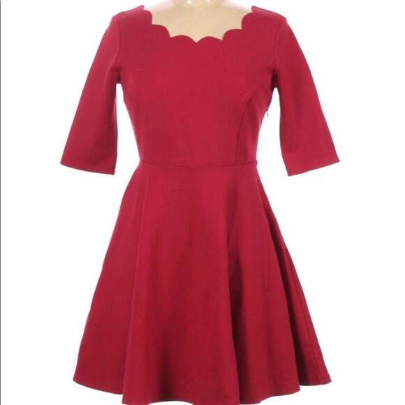 Lulu’s Red Scalloped Detail Dress Size Medium - Picture 1 of 2